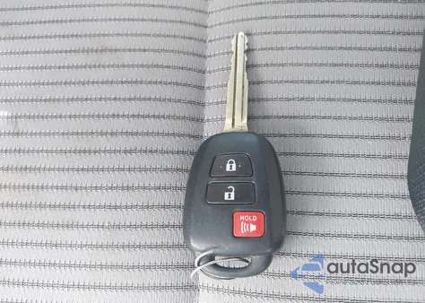 2015 Toyota Rav4 Le из США, поврежденный, VIN 2T3BFREV5FW256638